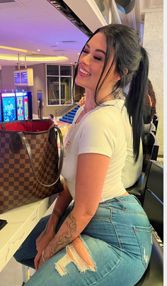 big booty in town 🍭🍰 sw££t & tight 💦💋💦 perfect ➓👑( 23