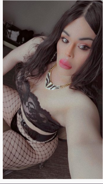 FULLY FUNCTIONAL TRANSSEXUAL LATIN GIRL